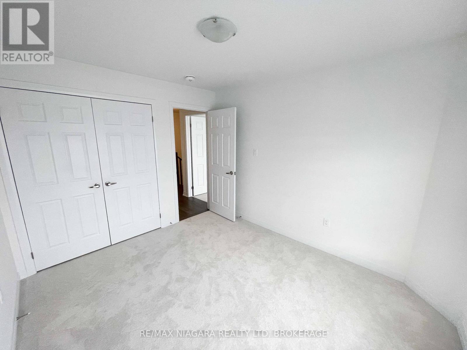 20 - 15 Peach Street, Thorold, Ontario  L2V 0K1 - Photo 23 - X12654286