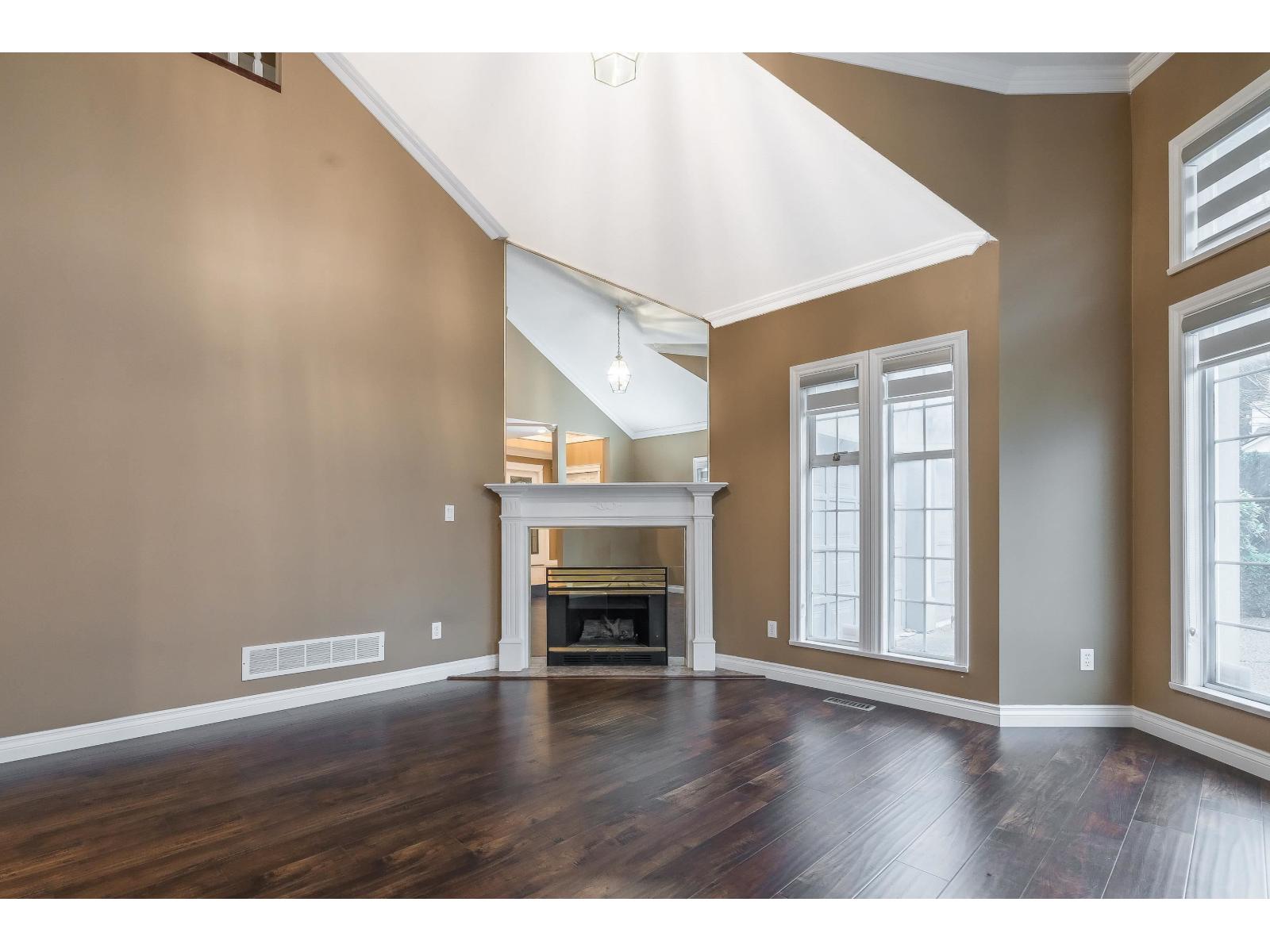 14168 85a Avenue, Surrey, British Columbia  V3W 2T4 - Photo 11 - R3088393