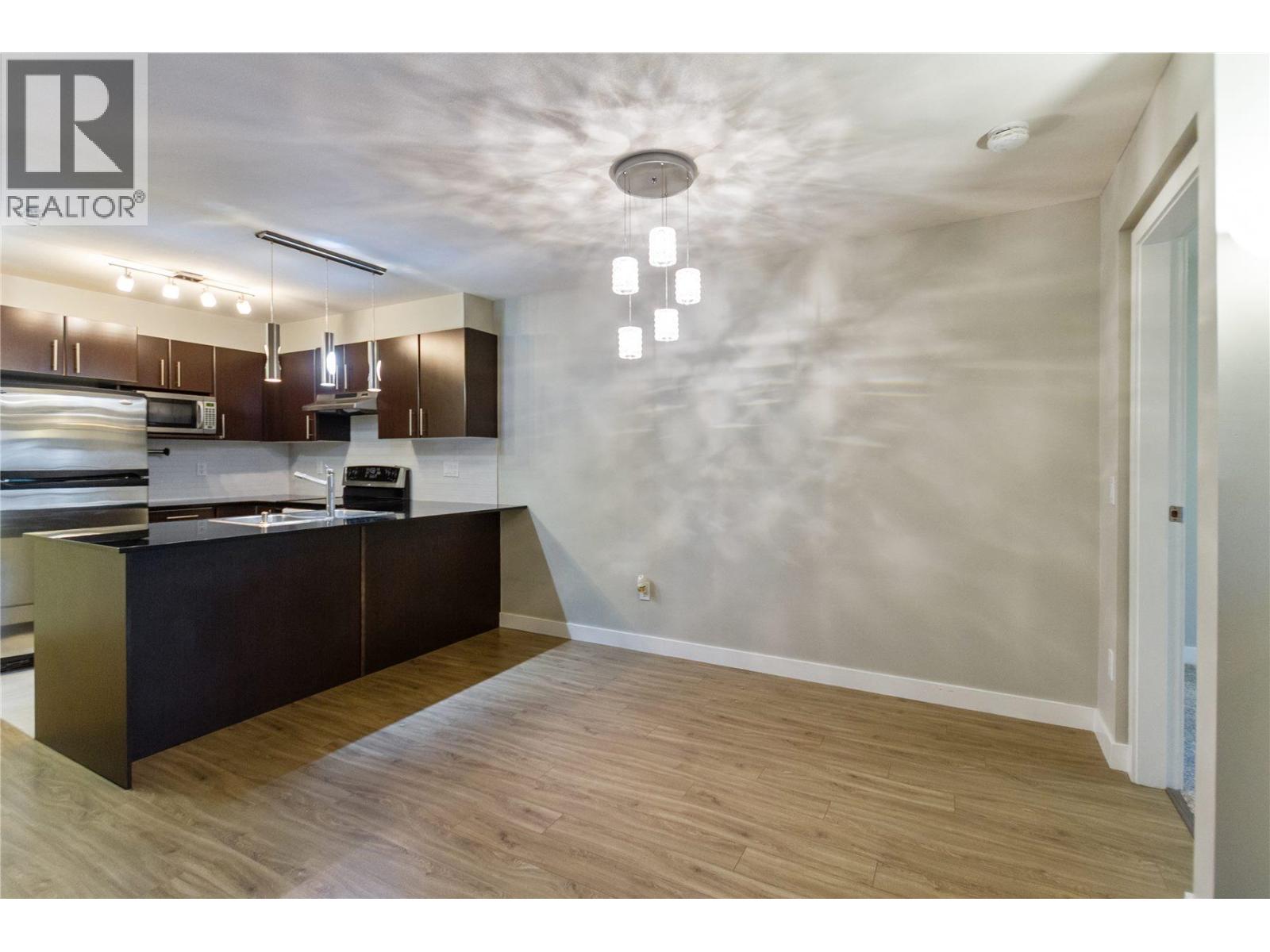 310 1633 Mackay Avenue, North Vancouver, British Columbia  V7P 0A2 - Photo 6 - R3087582