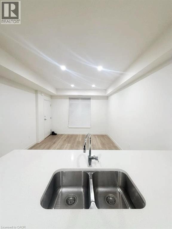 405 Myers Road Unit# B30, Cambridge, Ontario  N1R 6X7 - Photo 8 - 40804143