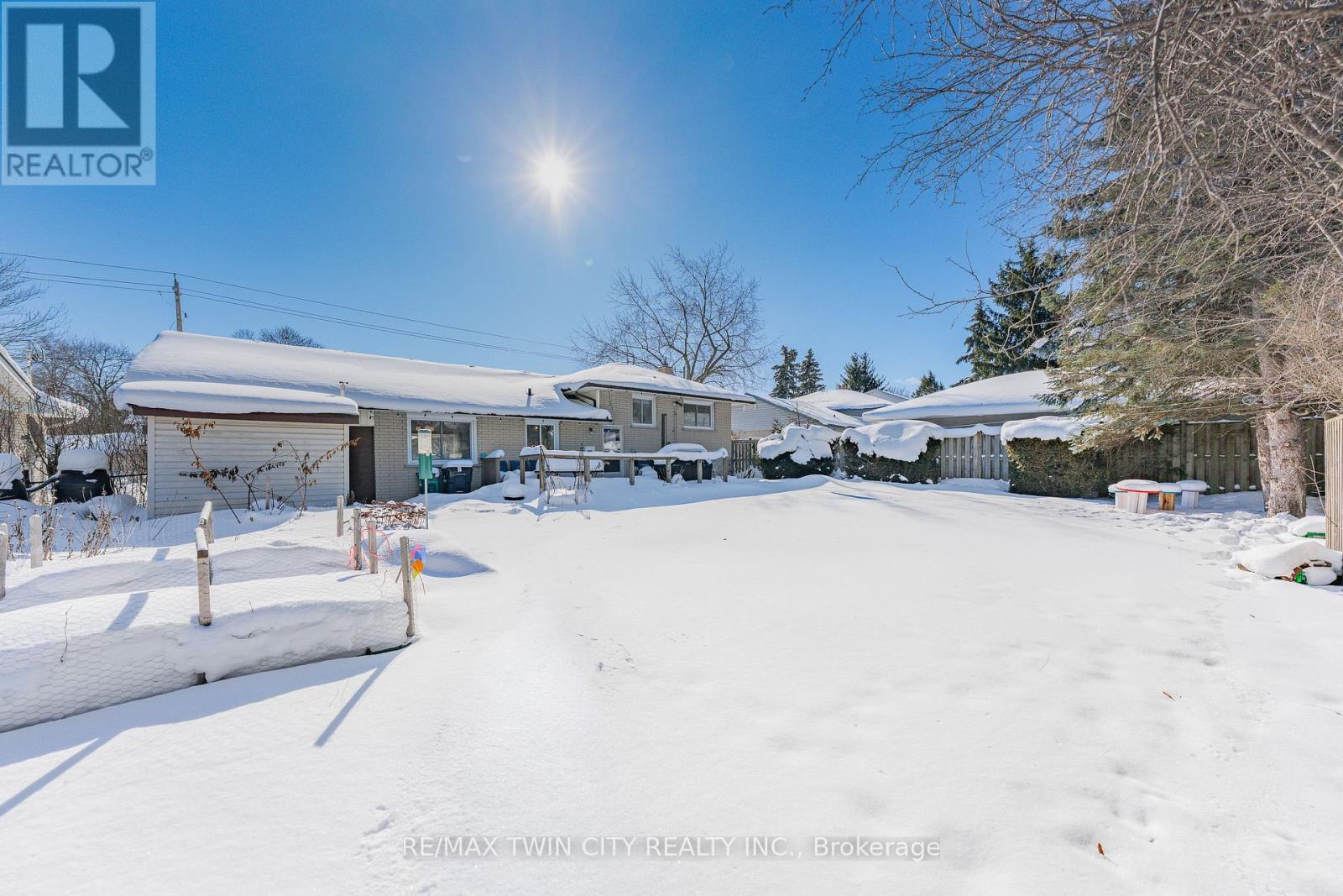376 Greenbrook Drive, Kitchener, Ontario  N2M 4K4 - Photo 36 - X12775738