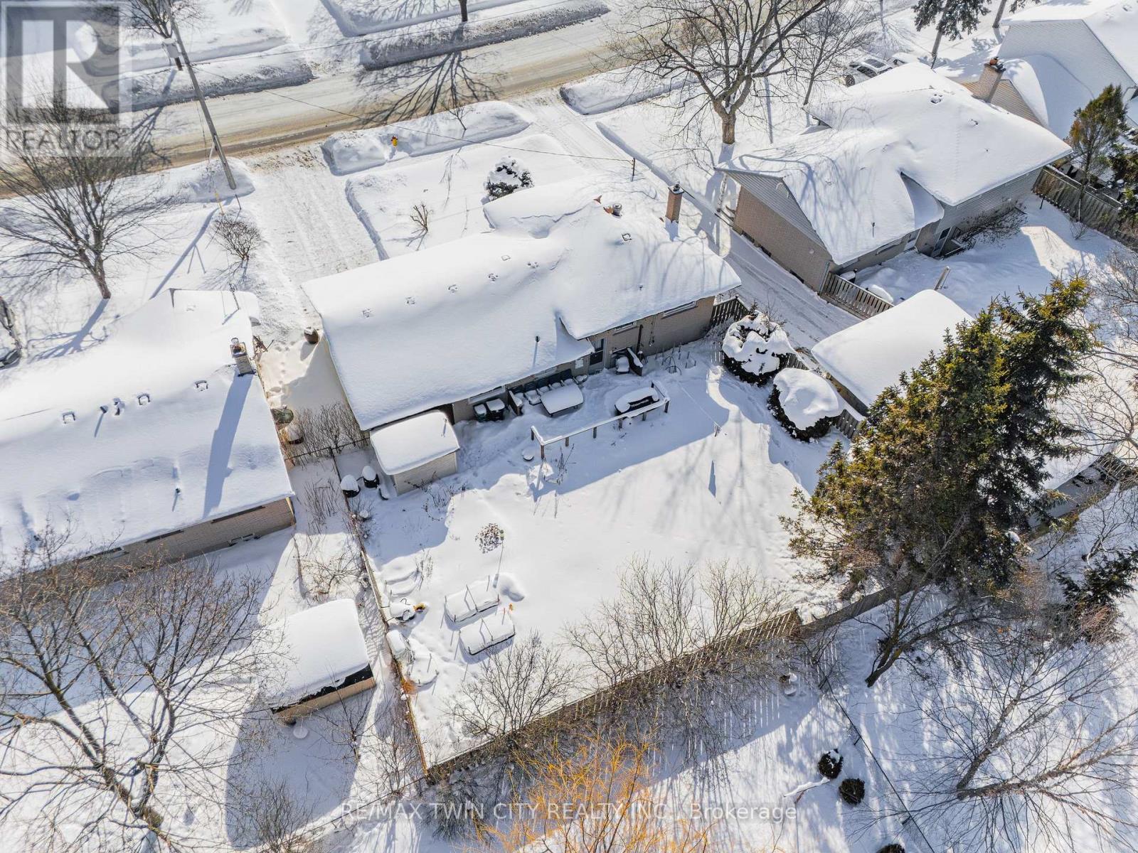 376 Greenbrook Drive, Kitchener, Ontario  N2M 4K4 - Photo 39 - X12775738