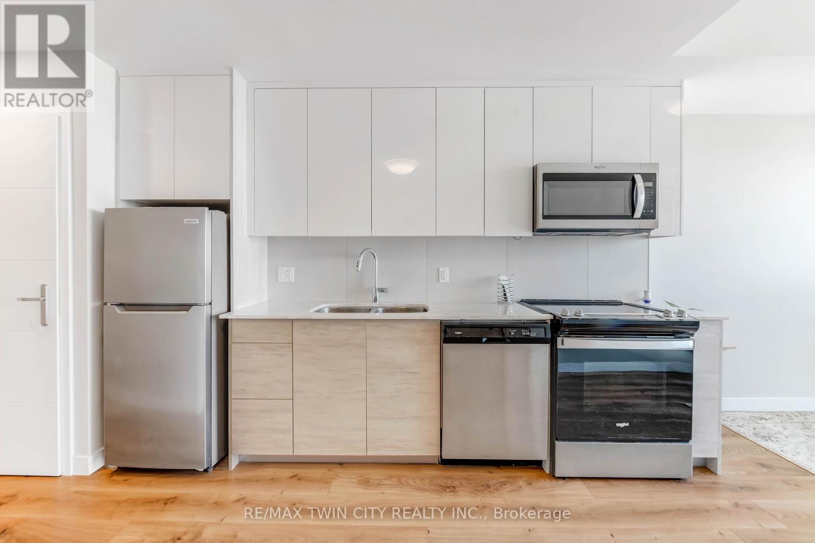 2705 - 60 Frederick Street, Kitchener, Ontario  N2H 0C7 - Photo 8 - X12775798