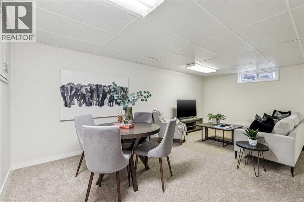 195 Lake Adams Crescent Se, Calgary, Alberta  T2J 3N2 - Photo 31 - A2275587