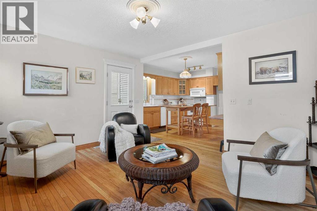 1720 11 Avenue Sw, Calgary, Alberta  T3C 0N4 - Photo 3 - A2276399