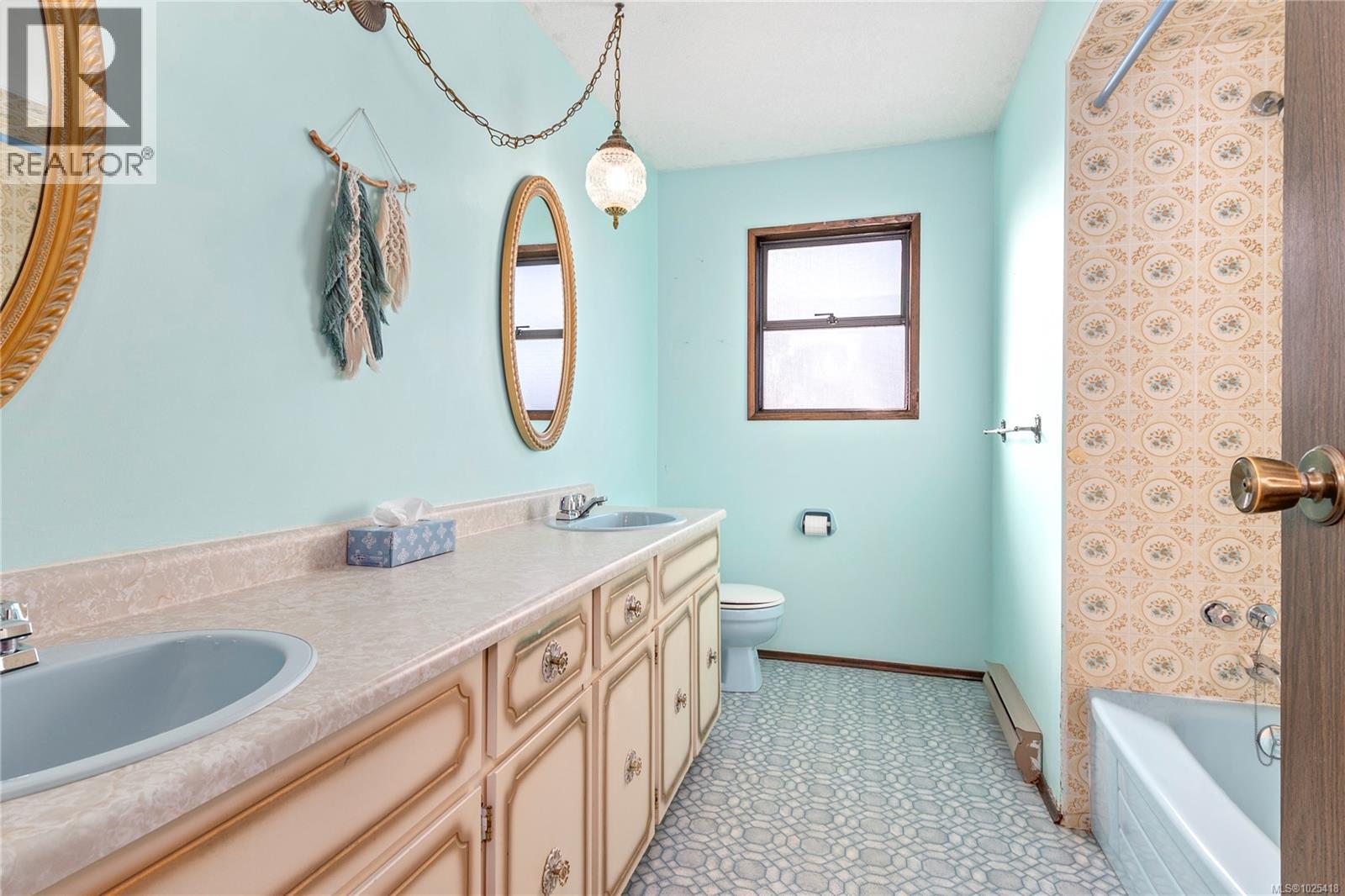 500 Cormorant Rd, Campbell River, British Columbia  V9W 5Z6 - Photo 23 - 1025418