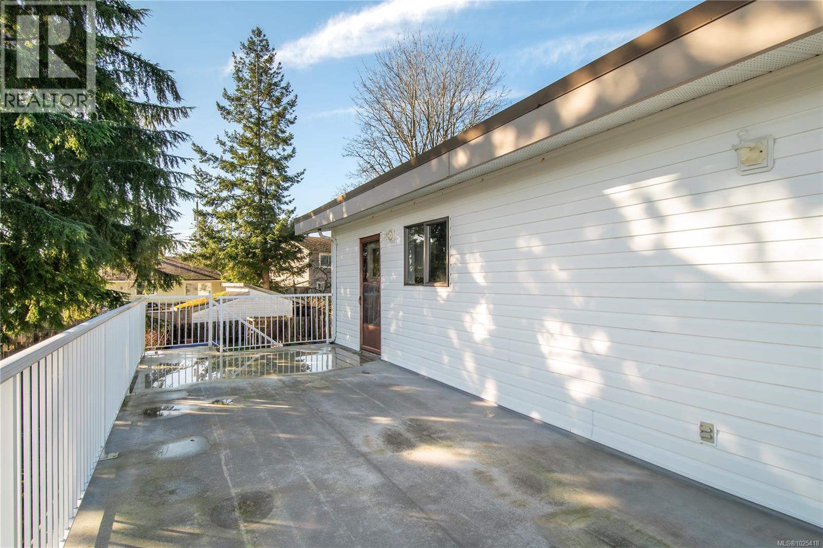 500 Cormorant Rd, Campbell River, British Columbia  V9W 5Z6 - Photo 29 - 1025418