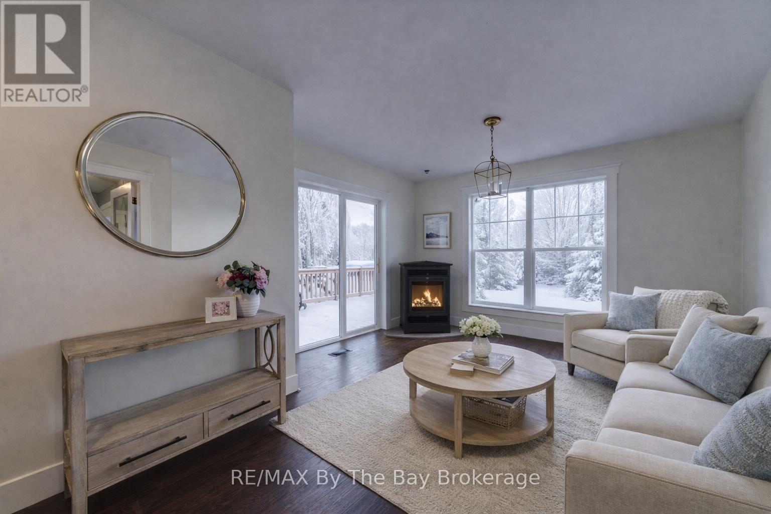 1595 County 42 Road, Clearview, Ontario  L0M 1S0 - Photo 14 - S12484352