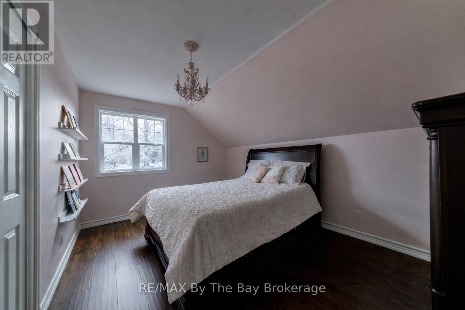 1595 County 42 Road, Clearview, Ontario  L0M 1S0 - Photo 21 - S12484352