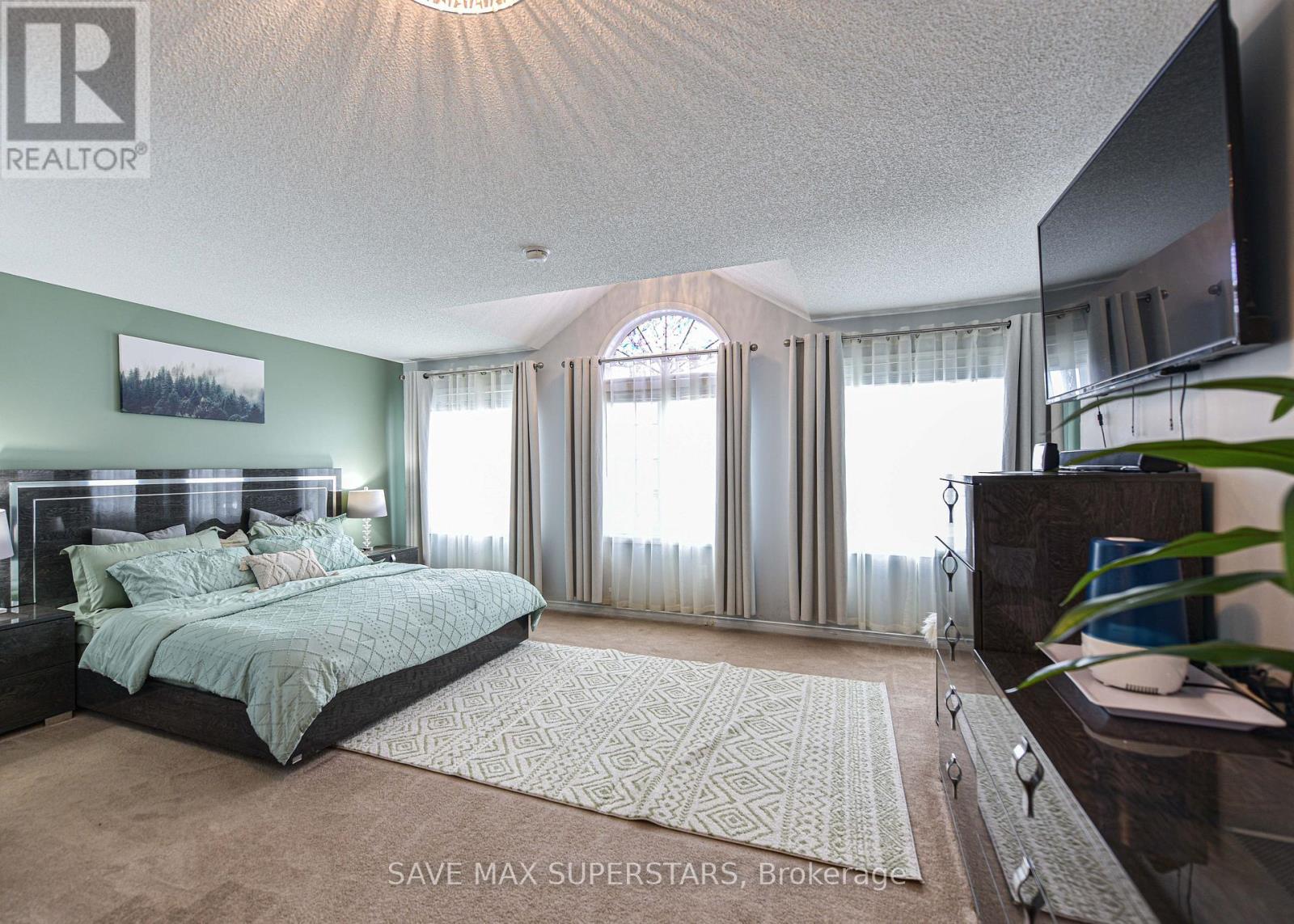 1246 Leslie Drive, Innisfil, Ontario  L9S 0G3 - Photo 12 - N12584980