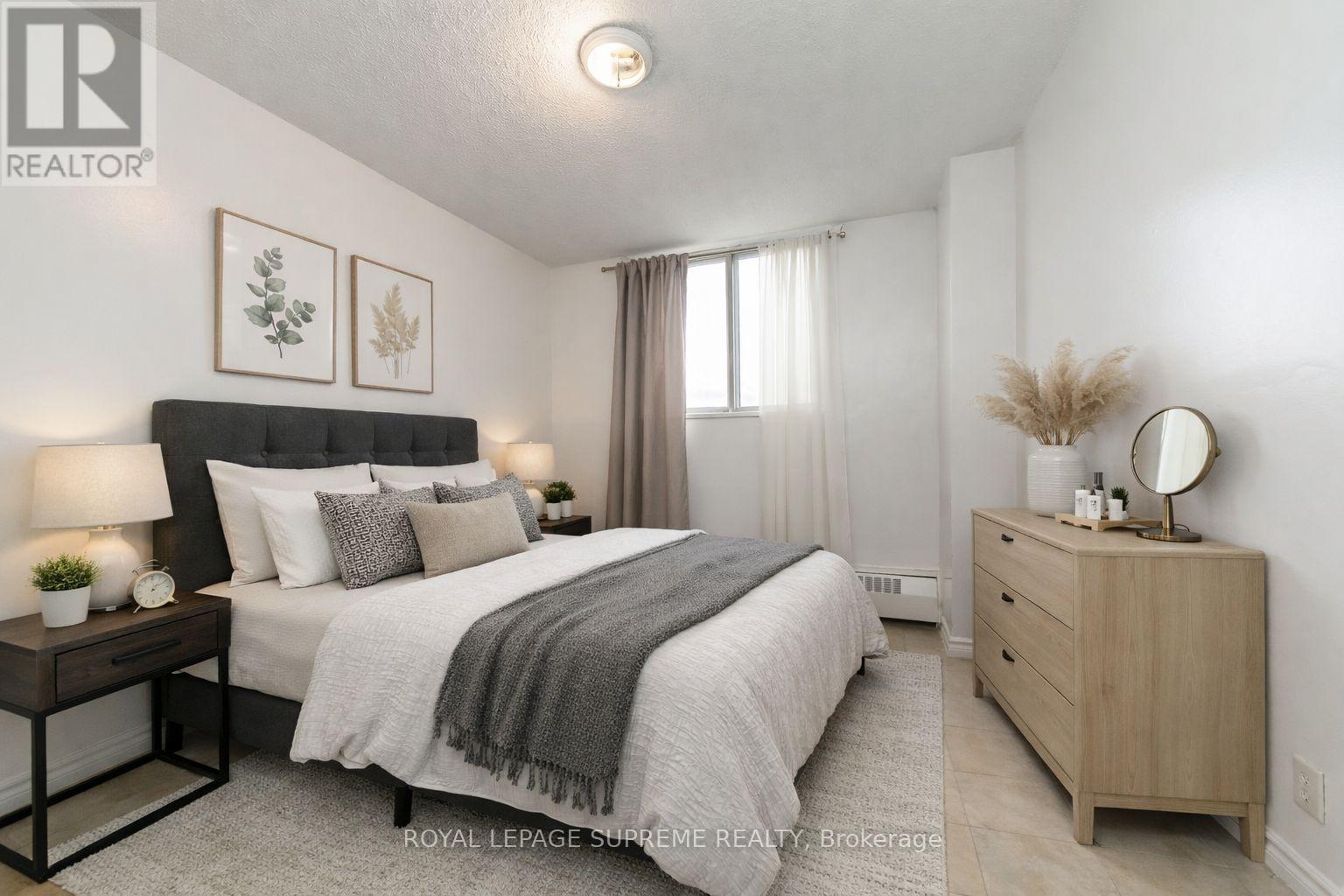 908 - 940 Caledonia Road, Toronto, Ontario  M6B 3Y4 - Photo 23 - W12770818