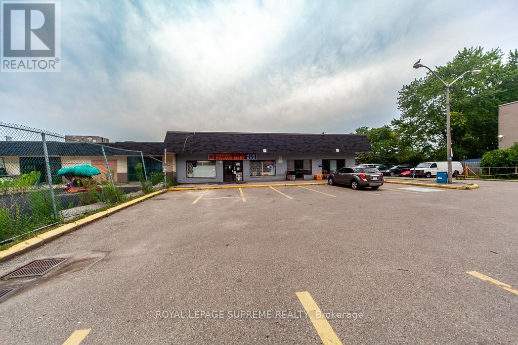 908 - 940 Caledonia Road, Toronto, Ontario  M6B 3Y4 - Photo 42 - W12770818