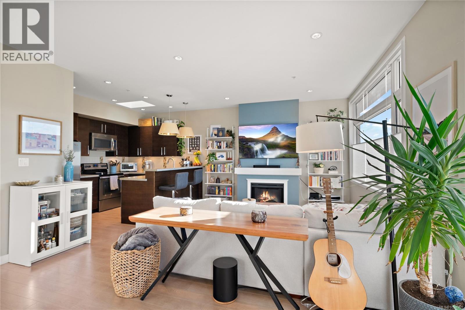 306 170 Nursery Hill Dr, View Royal, British Columbia  V9B 0P2 - Photo 8 - 1024361