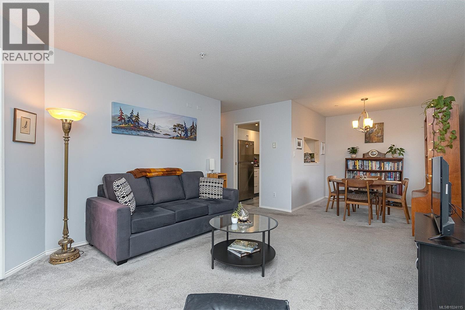 206 651 Jolly Pl, Saanich, British Columbia  V8N 1J4 - Photo 8 - 1024115