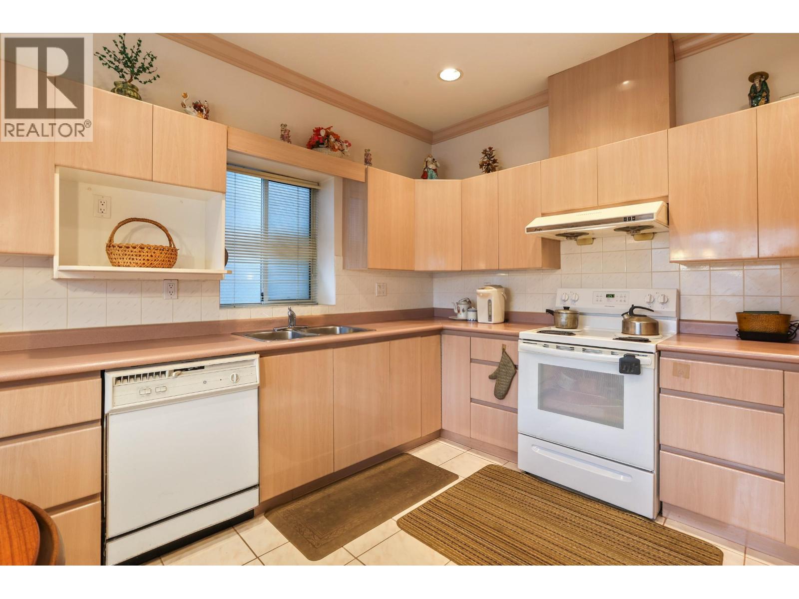 7823 Hudson Street, Vancouver, British Columbia  V6P 4L9 - Photo 6 - R3088380