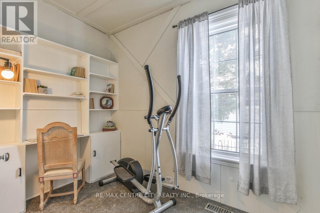 54 William Street, St. Thomas, Ontario  N5R 3H4 - Photo 11 - X12775908