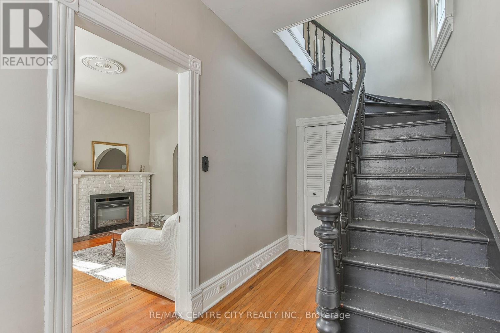 54 William Street, St. Thomas, Ontario  N5R 3H4 - Photo 6 - X12775908