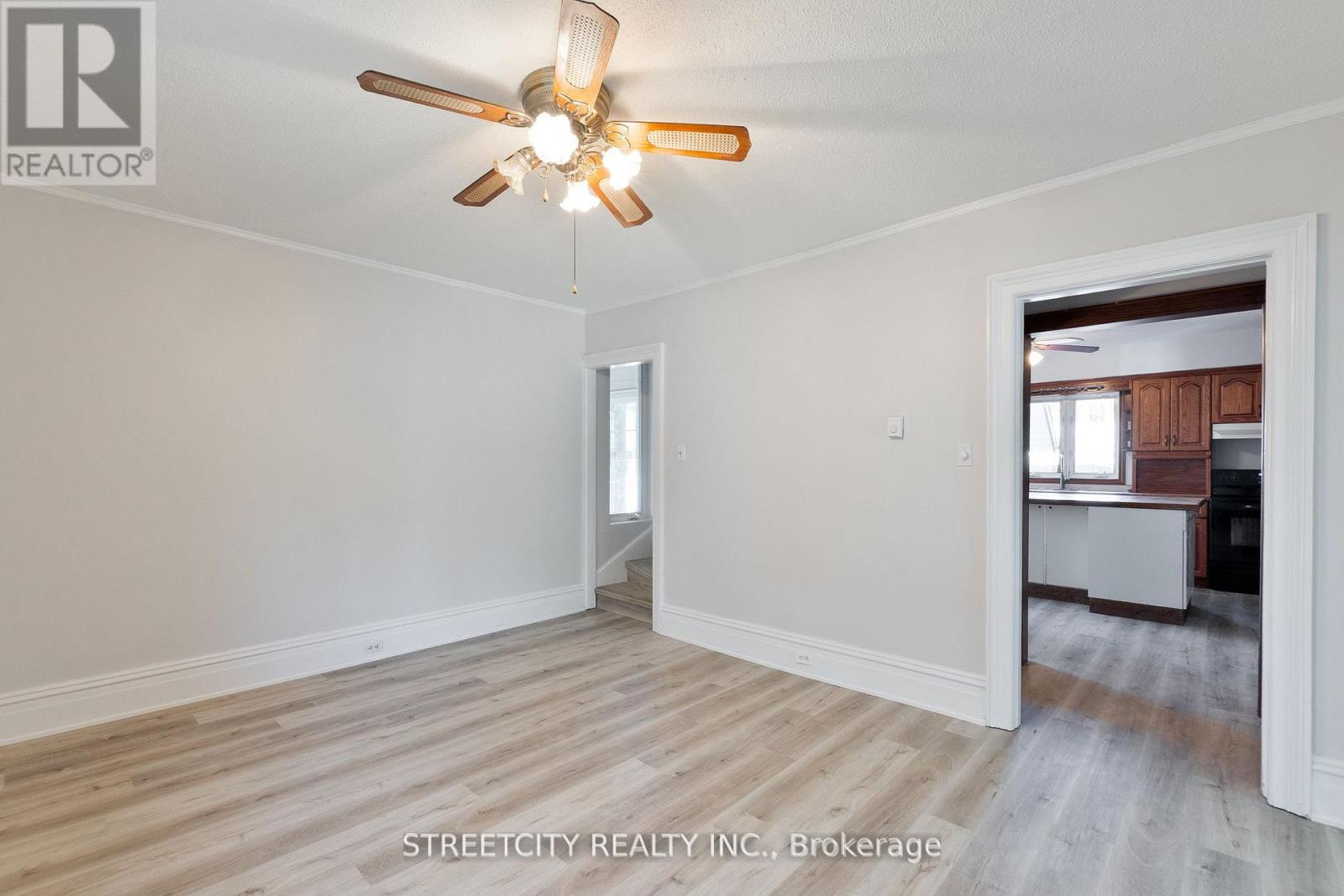 58 Norwich Avenue, Woodstock, Ontario  N4S 3V2 - Photo 9 - X12775922