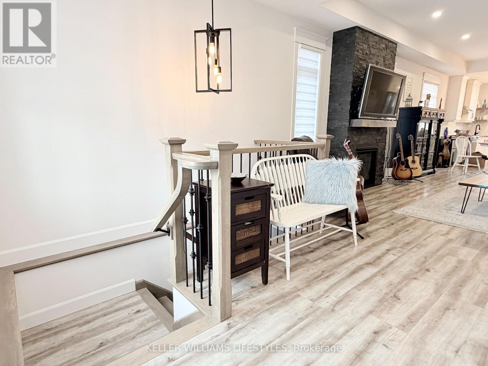 41 - 159 Collins Way, Strathroy-Caradoc, Ontario  N7G 0G8 - Photo 3 - X12775932