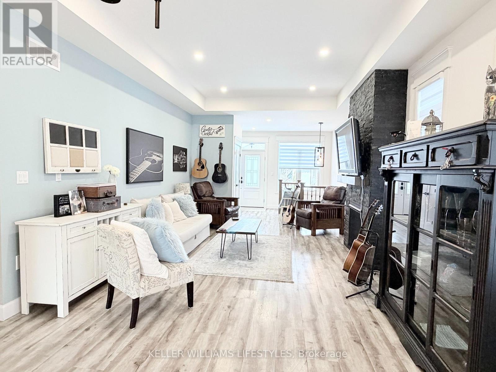 41 - 159 Collins Way, Strathroy-Caradoc, Ontario  N7G 0G8 - Photo 5 - X12775932