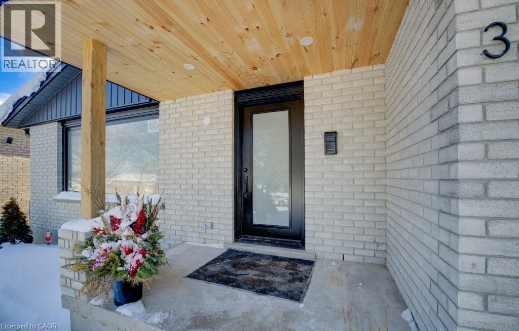 328 The Country Way, Kitchener, Ontario  N2E 2T3 - Photo 2 - 40804189