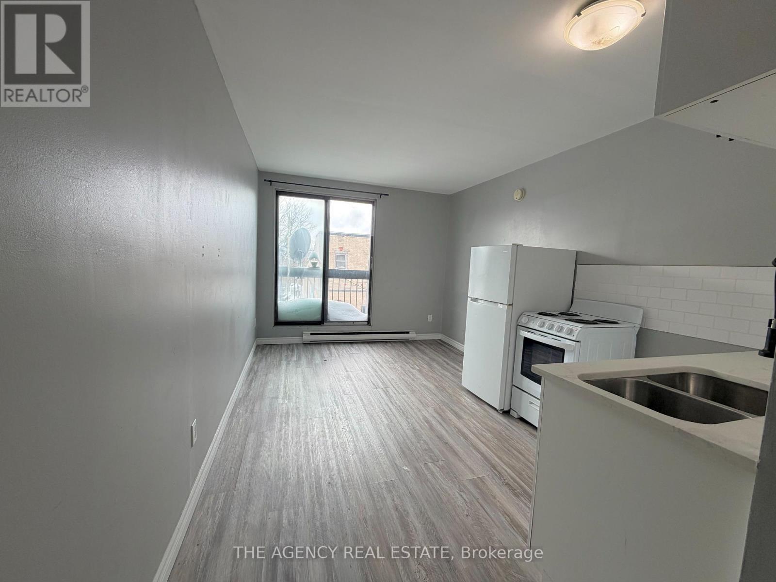 303 - 91 Thames Street S, Ingersoll, Ontario  N5C 2T2 - Photo 5 - X12775958