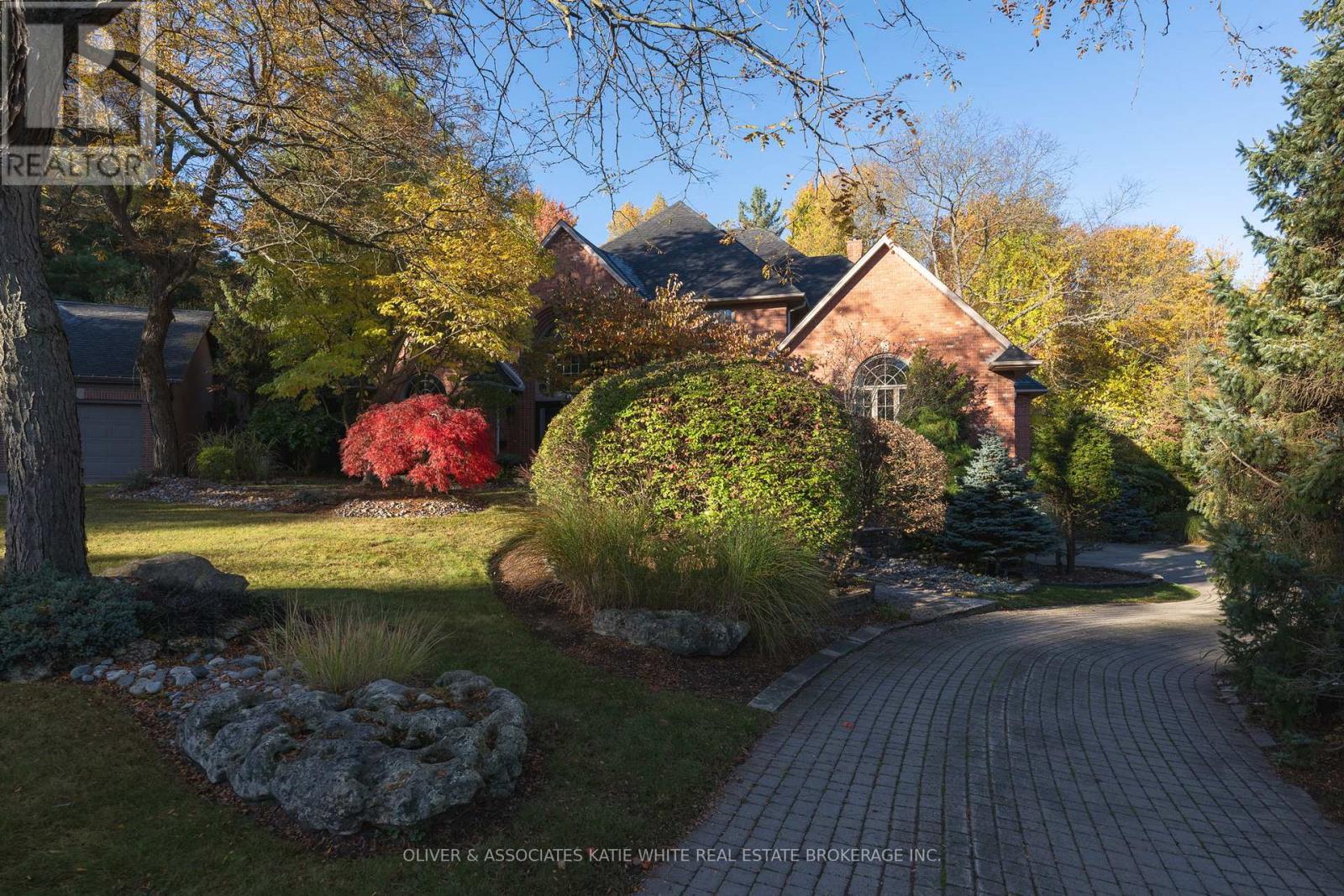 82 Chestnut Court, London South, Ontario  N6K 4J5 - Photo 2 - X12775996