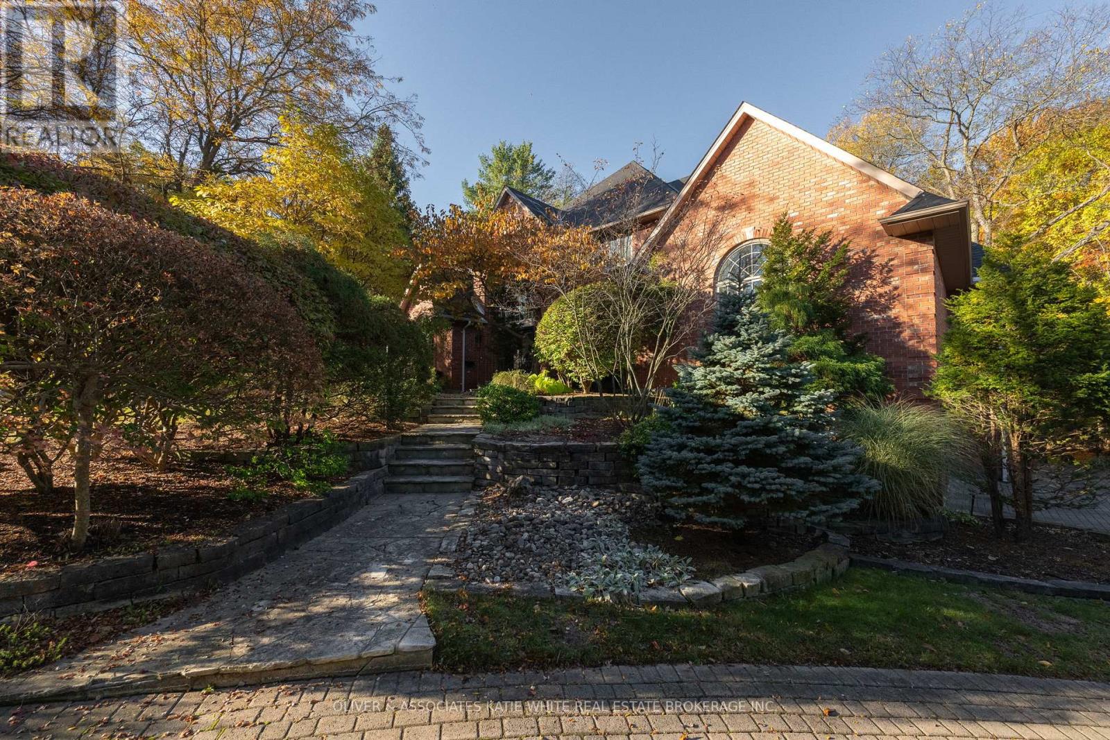 82 Chestnut Court, London South, Ontario  N6K 4J5 - Photo 3 - X12775996