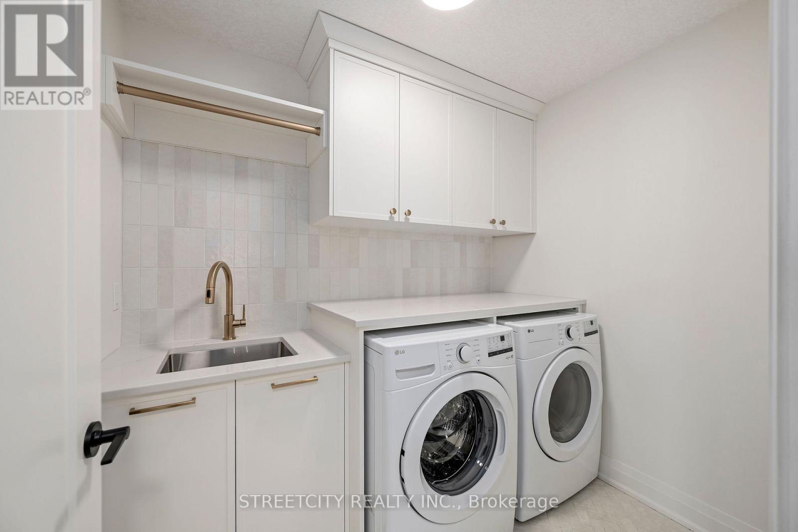 6346 Old Garrison Boulevard, London South, Ontario  N6P 0H3 - Photo 11 - X12776020