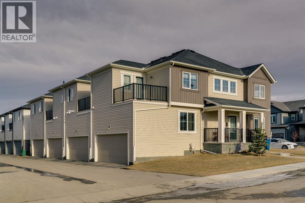 4 Southwinds Gate Sw, Airdrie, Alberta  T4B 5L5 - Photo 2 - A2284478