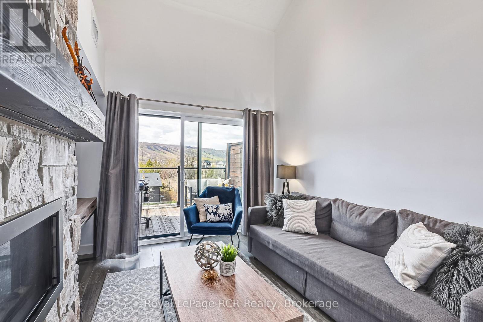 305 - 12 Beckwith Lane, Blue Mountains, Ontario  L9Y 0A4 - Photo 10 - X12775880