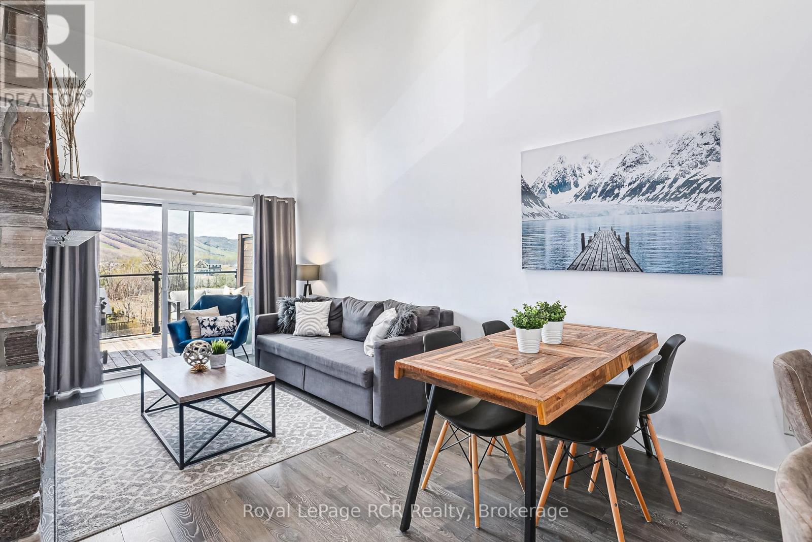 305 - 12 Beckwith Lane, Blue Mountains, Ontario  L9Y 0A4 - Photo 8 - X12775880