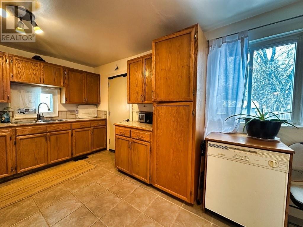 623 Mclaughlin Street, Thunder Bay, Ontario  P7C 3B6 - Photo 18 - TB2600201