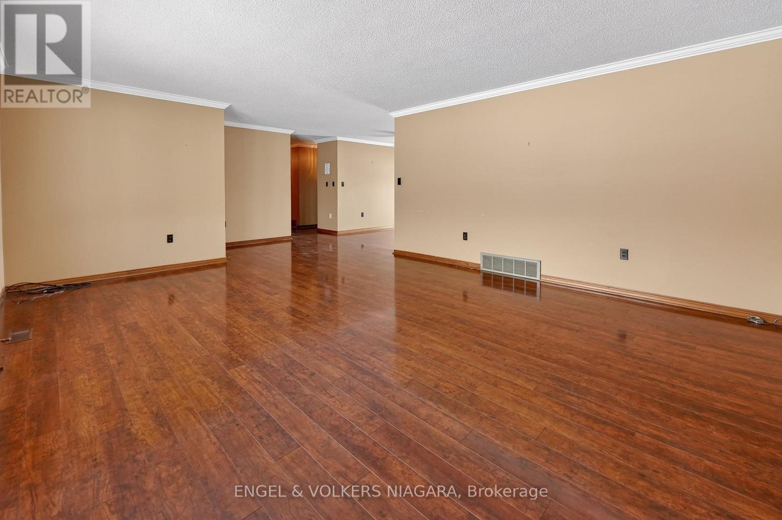 40298 Youngs Road N, Wainfleet, Ontario  L0S 1V0 - Photo 7 - X12775896