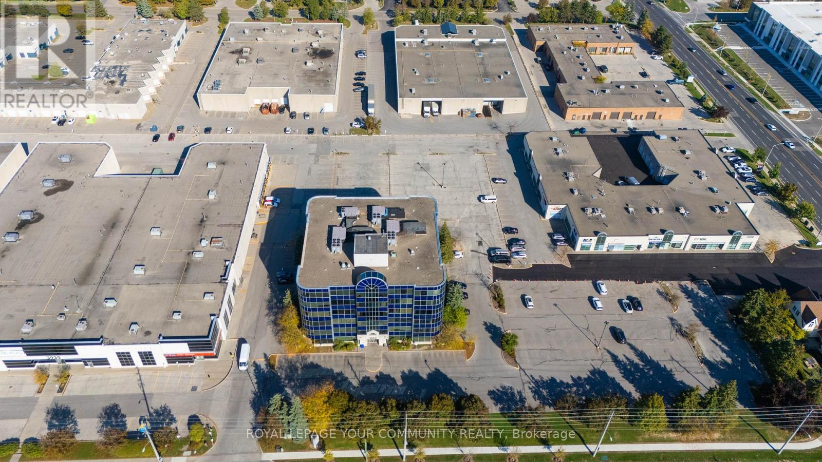 603 - 3950 14th Avenue, Markham, Ontario  L3R 0A9 - Photo 4 - N12445732