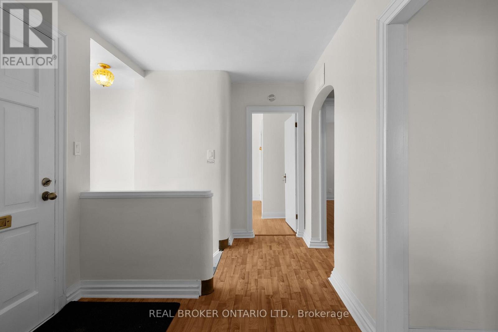 20 Rose Avenue, Orillia, Ontario  L3V 2N5 - Photo 9 - S12633854