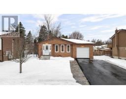34 LANKIN BOULEVARD, Orillia, Ontario