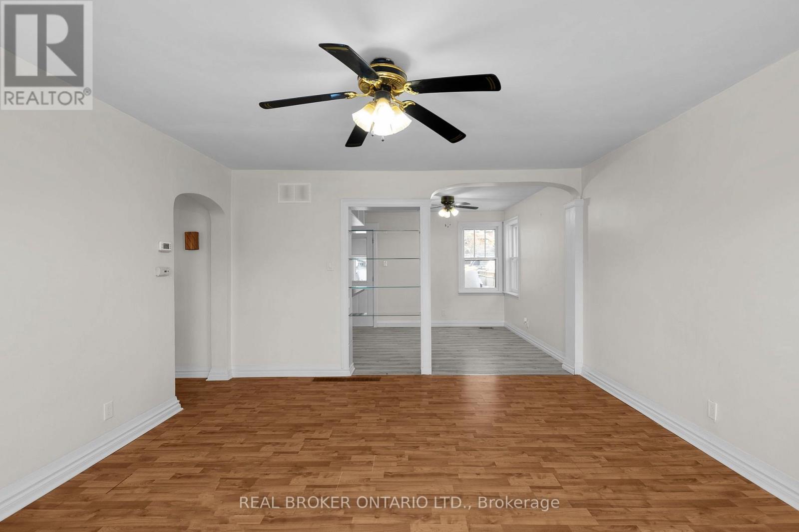 20 Rose Avenue, Orillia, Ontario  L3V 2N5 - Photo 6 - S12633854