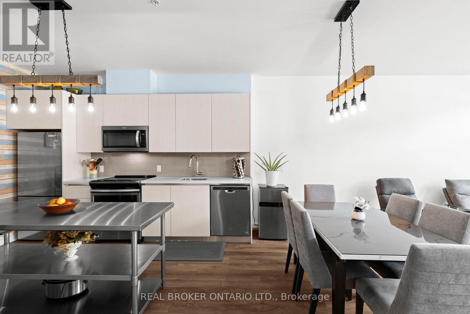 203 - 21 Matchedash Street S, Orillia, Ontario L3V 4W4 - Photo 8 - S12739868