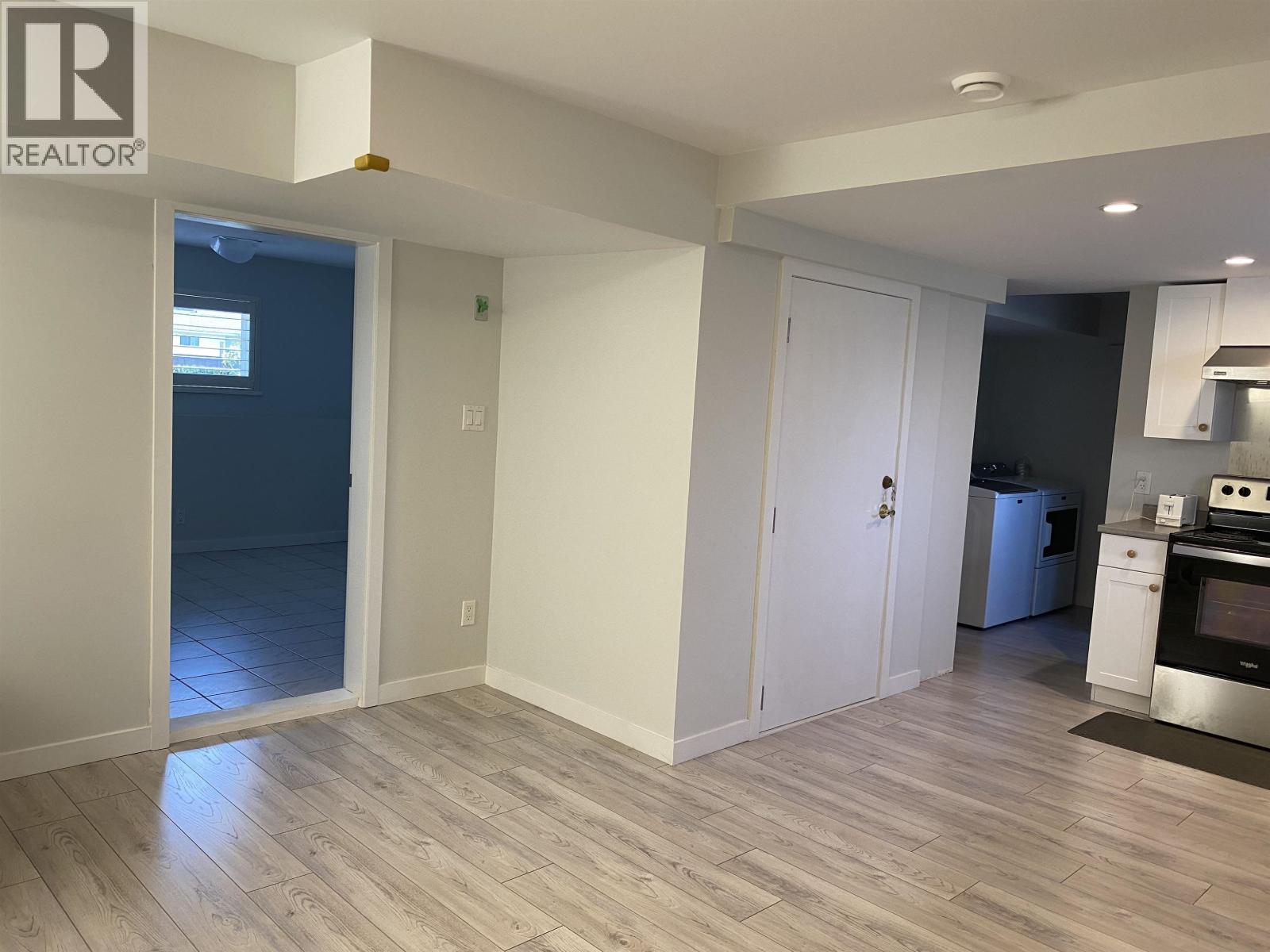 Basement Suite 6553 Dunnedin Street, Burnaby, British Columbia  V5B 1Y7 - Photo 11 - R3088407