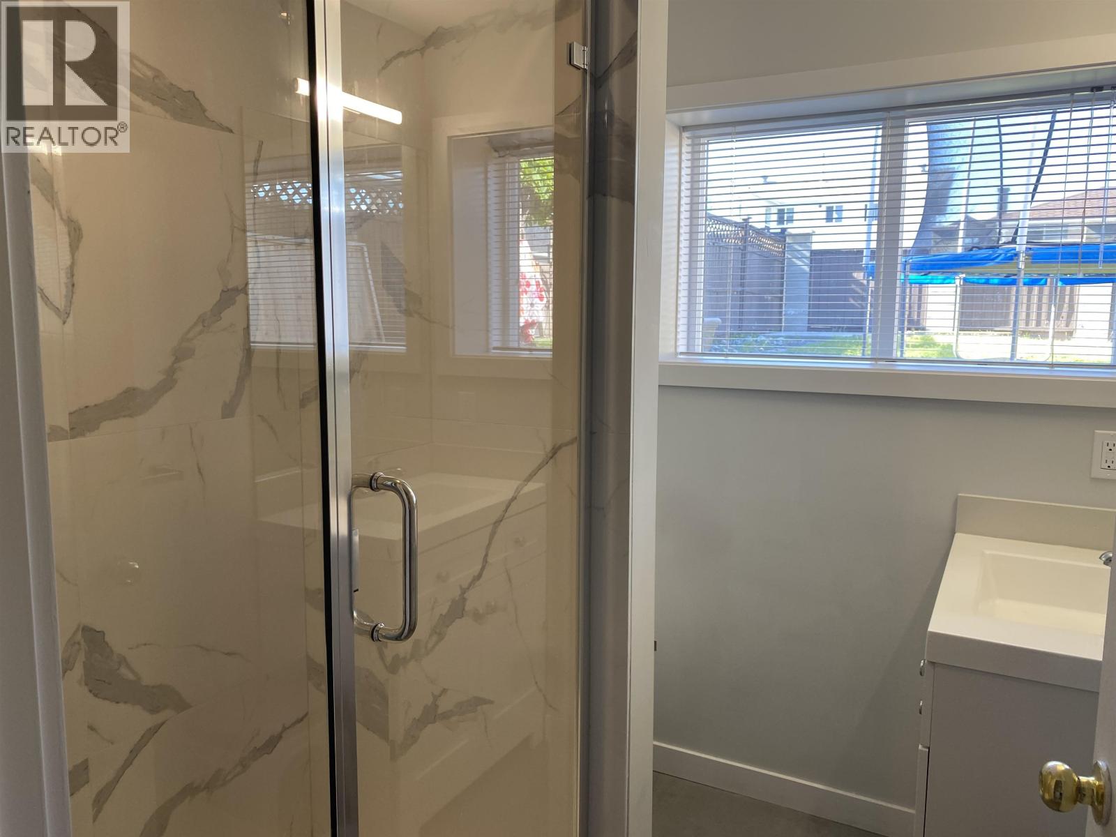 Basement Suite 6553 Dunnedin Street, Burnaby, British Columbia  V5B 1Y7 - Photo 5 - R3088407