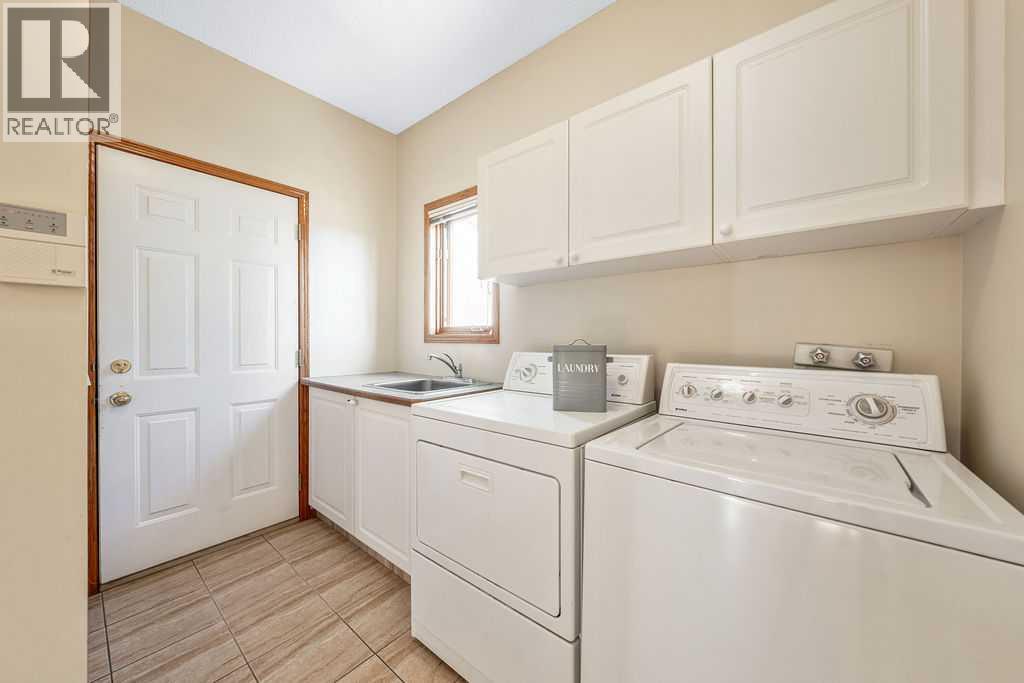 109 Lakeside Greens, Chestermere, Alberta  T1X 1B9 - Photo 8 - A2269266