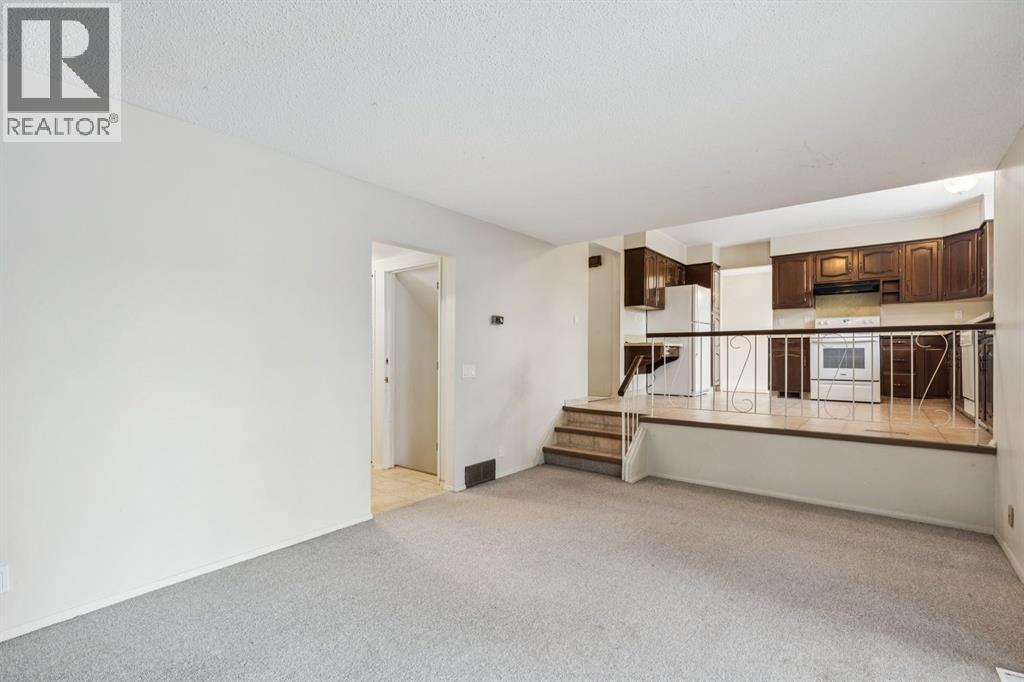 219 Silvercreek Close Nw, Calgary, Alberta  T3B 4G4 - Photo 20 - A2278010