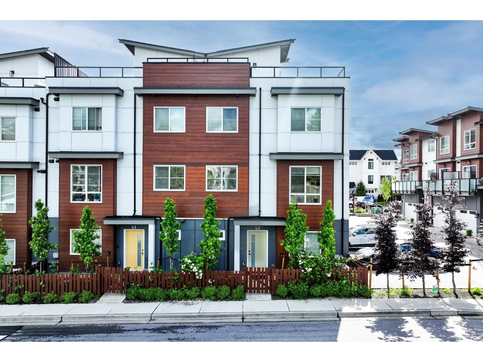 42 20155 84 Avenue, Langley, British Columbia  V2Y 3R3 - Photo 1 - R3087728