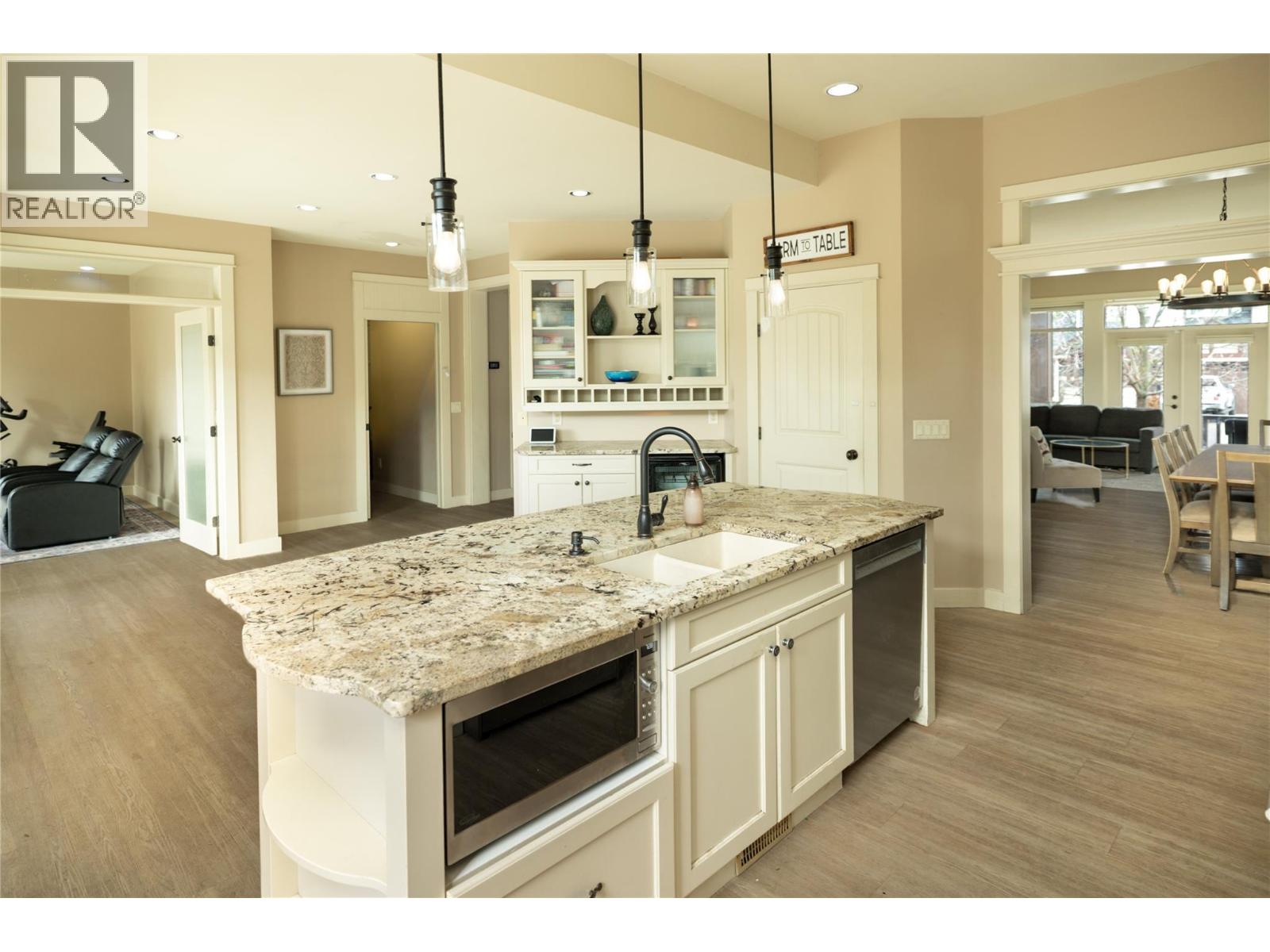 1959 Hidden Lake Place, Kelowna, British Columbia  V1V 2W8 - Photo 8 - 10373434