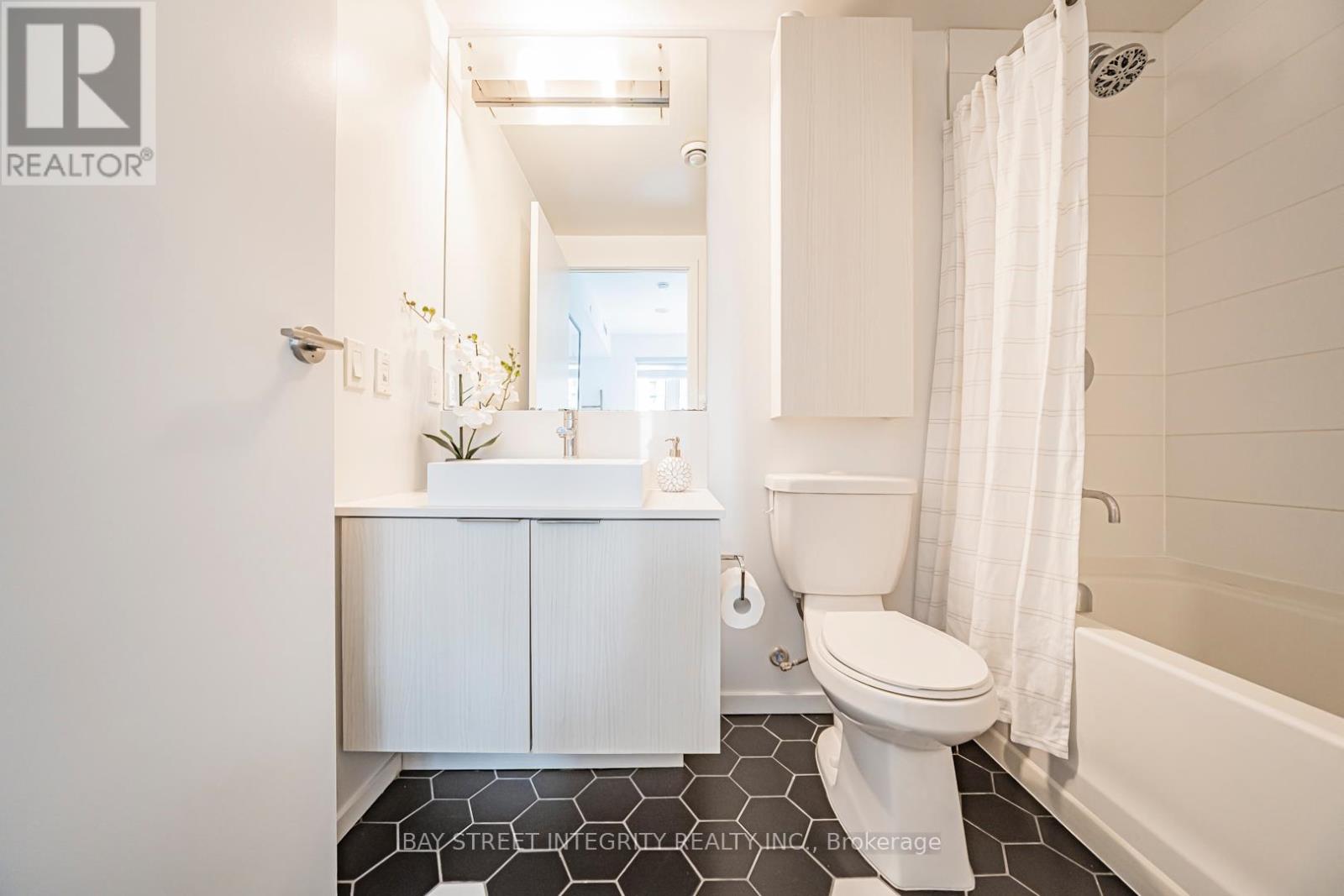 2505 - 68 Shuter Street, Toronto, Ontario  M5B 1B4 - Photo 23 - C12775866