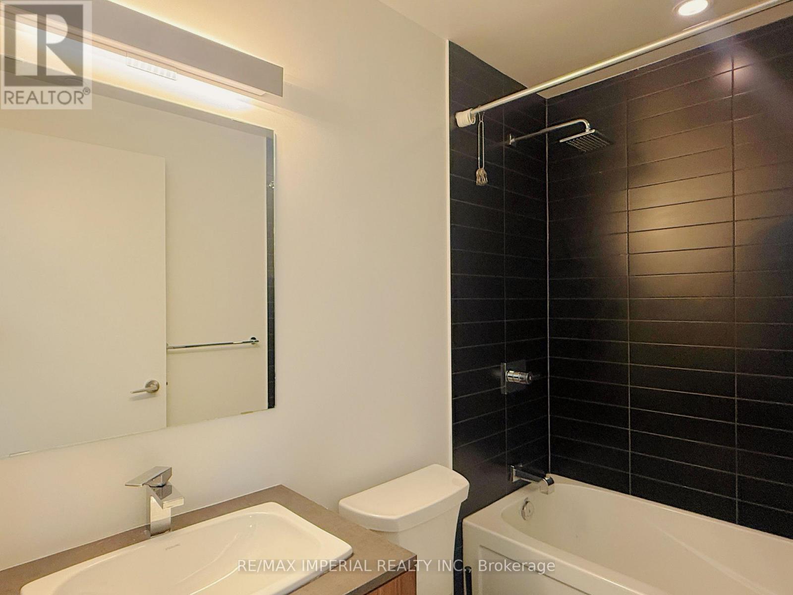 601 - 18 Maitland Terrace, Toronto, Ontario  M4Y 0G8 - Photo 7 - C12775946