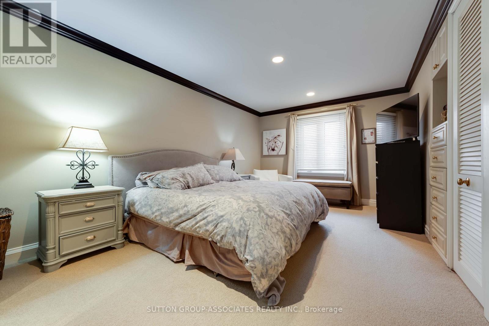 81 Chiltern Hill Road, Toronto, Ontario  M6C 3B6 - Photo 15 - C12775978