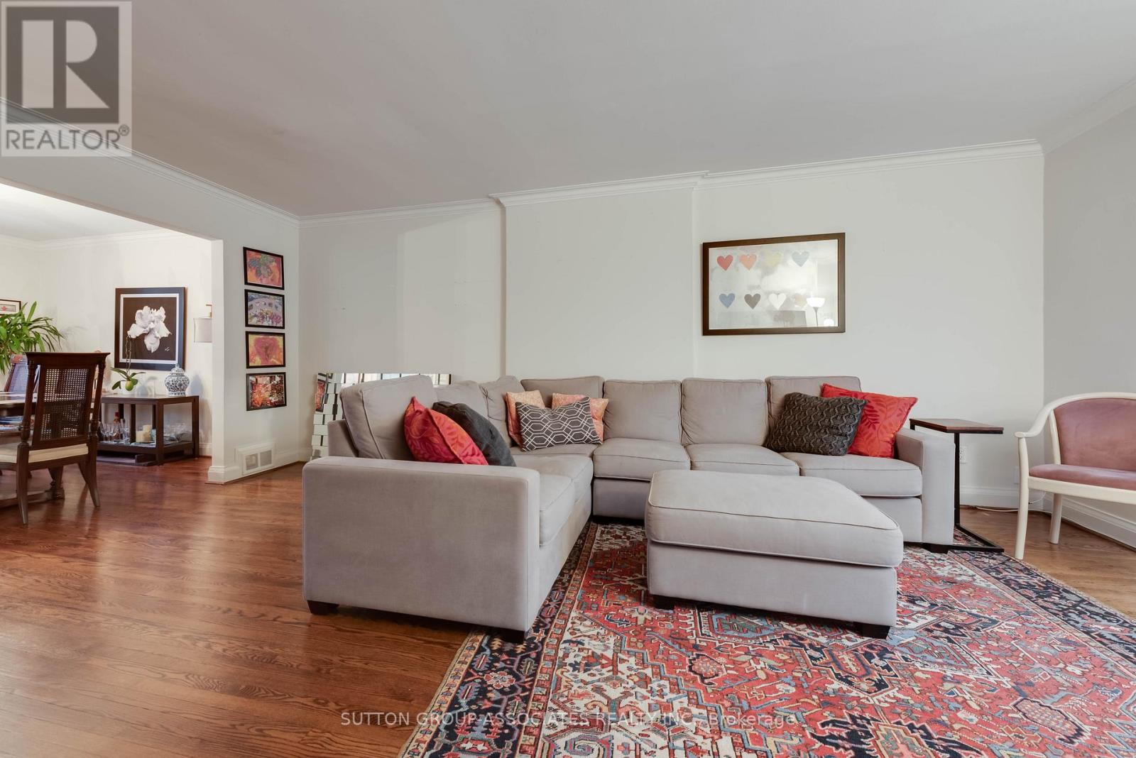 81 Chiltern Hill Road, Toronto, Ontario  M6C 3B6 - Photo 7 - C12775978