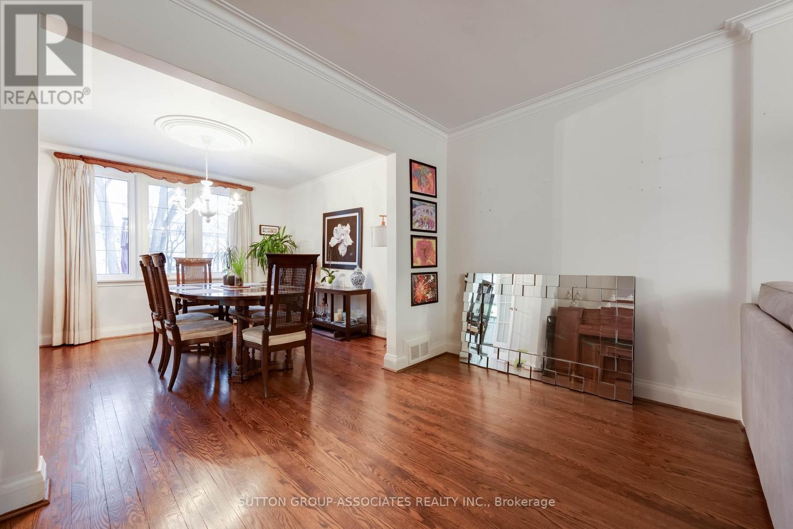 81 Chiltern Hill Road, Toronto, Ontario  M6C 3B6 - Photo 8 - C12775978